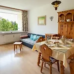Elisabeth Haus Kmb Seeappartement Am Ossiacher See, Hallenbad, Skiarena Gerlitzen Apartment