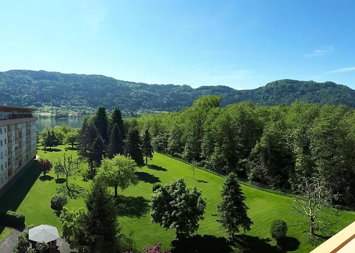 Elisabeth Haus Kmb Seeappartement Am Ossiacher See, Hallenbad, Skiarena Gerlitzen דירה